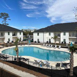 pool at verandas apartments in Thomasville, GA